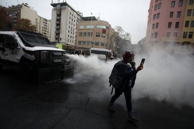 Santiago, June 3, 2026 The Chilean Student Confederation calls for a national strike, with a march from Plaza Baquedano Jonnathan Oyarzun Aton Chile, Aton 1161821  Copyright: JONNATHANxOYARZUN ATONxCHILE