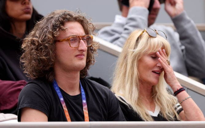 Joalukas Noah and his mother Isabelle Camus in the stands during the Day Eleven of the 2026 Roland Garros French Open on June 03, 2026 in Paris, France Jacovides Moreau Bestimage Celebs in the stands during the Day Eleven of the 2026 French Open on June 03, 2026 in Paris, France Paris France  Copyright: xJACOVIDES-MOREAUx xBESTIMAGExJACOVIDES-MOREAUx xBESTIMAGEx