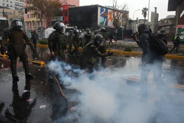 Santiago, June 3, 2026 The Chilean Student Confederation calls for a national strike day, with a march from Plaza Baquedano Jonnathan Oyarzun Aton Chile, Aton 1161854  Copyright: JONNATHANxOYARZUN ATONxCHILE
