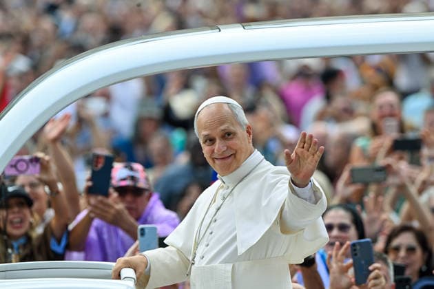 ITALY - POPE LEO XIV DURING HIOS WEEKLY GENERAL AUDIENCE IN ST PETER S SQUARE AT THE VATICAN - 2026 6 3 Italy, Rome, Vatican, 2026 6 3 Pope Leo XIV during his weekly general audience in St. Peter Square at the Vatican - ALESSIA GIULIANI Catholic Press Photo EDITORIAL USE ONLY - NO BOOKS Copyright: xALESSIAxGIULIANIx CPPx