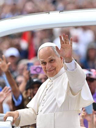 ITALY - POPE LEO XIV DURING HIOS WEEKLY GENERAL AUDIENCE IN ST PETER S SQUARE AT THE VATICAN - 2026 6 3 Italy, Rome, Vatican, 2026 6 3 Pope Leo XIV during his weekly general audience in St. Peter Square at the Vatican - ALESSIA GIULIANI Catholic Press Photo EDITORIAL USE ONLY - NO BOOKS Copyright: xALESSIAxGIULIANIx CPPx