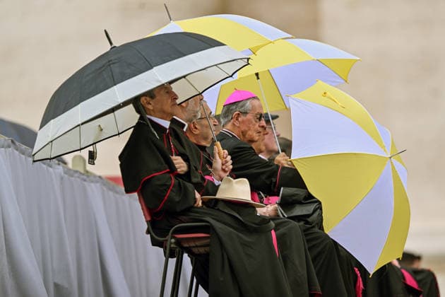 ITALY - POPE LEO XIV DURING HIOS WEEKLY GENERAL AUDIENCE IN ST PETER S SQUARE AT THE VATICAN - 2026 6 3 Italy, Rome, Vatican, 2026 6 3 Pope Leo XIV during his weekly general audience in St. Peter Square at the Vatican - ALESSIA GIULIANI Catholic Press Photo EDITORIAL USE ONLY - NO BOOKS Copyright: xALESSIAxGIULIANIx CPPx