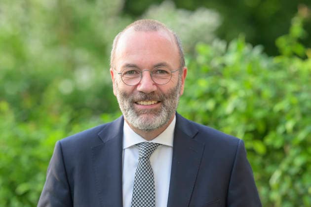 v.l.: Manfred Weber, CSU (Parteivorsitzender der Europäischen Volkspartei), GER, Berlin, Studio, zu Gast bei Maischberger, politische Talkshow, TV, Format, mit Moderatorin Sandra Maischberger, Das Erste, aus Adlershof Am Studio 20, 03.06. 2026, *** v l Manfred Weber, CSU Party Chairman of the European Peoples Party , GER, Berlin, Studio, as a guest on Maischberger, political talk show, TV, format, with presenter Sandra Maischberger, Das Erste, from Adlershof Am Studio 20, 03 06 2026, Copyright: HMBxMedia UwexKoch