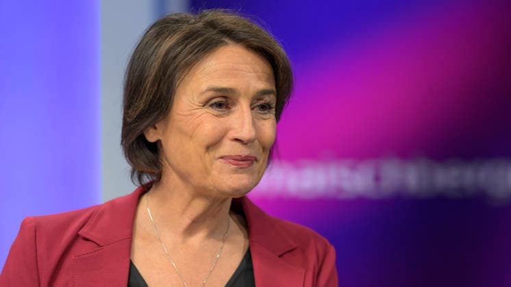 v.l.: Sandra Maischberger, GER, Berlin, Studio, zu Gast bei Maischberger, politische Talkshow, TV, Format, mit Moderatorin Sandra Maischberger, Das Erste, aus Adlershof Am Studio 20, 03.06. 2026, *** v l Sandra Maischberger, GER, Berlin, Studio, as a guest on Maischberger, political talk show, TV, format, with presenter Sandra Maischberger, Das Erste, from Adlershof Am Studio 20, 03 06 2026, Copyright: HMBxMedia UwexKoch