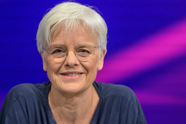v.l.: Ulrike Herrmann (taz), GER, Berlin, Studio, zu Gast bei Maischberger, politische Talkshow, TV, Format, mit Moderatorin Sandra Maischberger, Das Erste, aus Adlershof Am Studio 20, 03.06. 2026, *** v l Ulrike Herrmann taz , GER, Berlin, Studio, guest on Maischberger, political talk show, TV, format, with presenter Sandra Maischberger, Das Erste, from Adlershof Am Studio 20, 03 06 2026, Copyright: HMBxMedia UwexKoch
