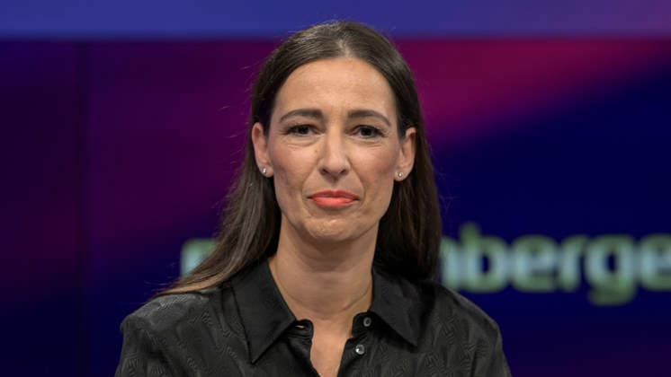 v.l.: Pinar Atalay (RTL ntv), GER, Berlin, Studio, zu Gast bei Maischberger, politische Talkshow, TV, Format, mit Moderatorin Sandra Maischberger, Das Erste, aus Adlershof Am Studio 20, 03.06. 2026, *** v l Pinar Atalay RTL ntv , GER, Berlin, Studio, guest on Maischberger, political talk show, TV, format, with presenter Sandra Maischberger, Das Erste, from Adlershof Am Studio 20, 03 06 2026, Copyright: HMBxMedia UwexKoch