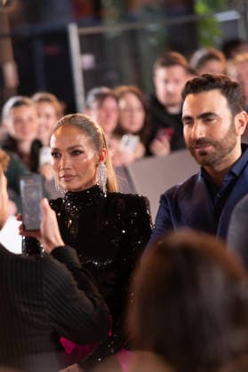 IPA85302047 - London, UK Premiere of the film Office Romance at BFI Southbank - Pictured: Jennifer Lopez and Brett Goldstein  Copyright: xCRISTINAxMASSEIx xx 85302047