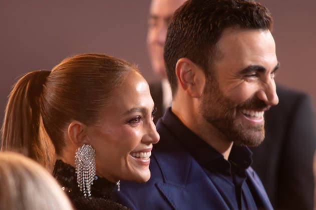 IPA85302039 - London, UK Premiere of the film Office Romance at BFI Southbank - Pictured: Jennifer Lopez and Brett Goldstein  Copyright: xCRISTINAxMASSEIx xx 85302039
