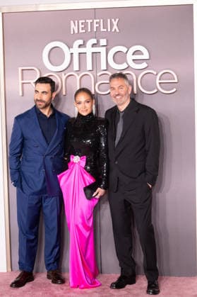 IPA85302008 - London, UK Premiere of the film Office Romance at BFI Southbank - Pictured: Brett Goldstein, Jennifer Lopez, Ol Parker (L-R)  Copyright: xCRISTINAxMASSEIx xx 85302008