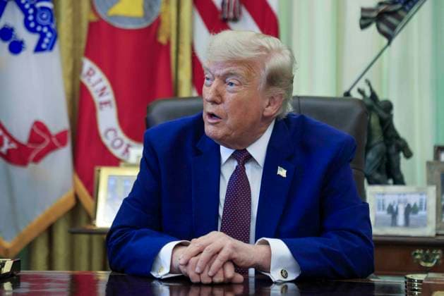 US President Donald J. Trump takes questions from the news media during an executive order signing ceremony US President Donald J. Trump responds to a question from the news media during a signing ceremony in the Oval Office of the White House in Washington, DC, USA, 03 June 2026. President Trump signed executive orders on the federal workforce and immigration. WASHINGTON DISTRICT OF COLUMBIA United States  Copyright: xPool ABACAx