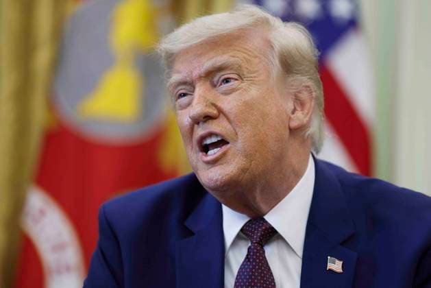 US President Donald J. Trump takes questions from the news media during an executive order signing ceremony US President Donald J. Trump responds to a question from the news media during a signing ceremony in the Oval Office of the White House in Washington, DC, USA, 03 June 2026. President Trump signed executive orders on the federal workforce and immigration. WASHINGTON DISTRICT OF COLUMBIA United States  Copyright: xPool ABACAx