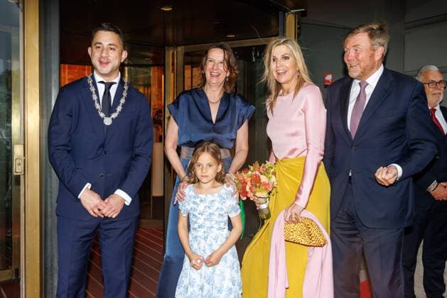 The Netherlands, 2026-06-03 20:30:03 NLD Amsterdam 20260603 - Royal Couple at the opening of the Holland Festival. In the photo: King Willem-Alexander and Queen Maxima - Greeting outside the main entrance by Emily Ansenk, Director of the Holland Festival. H.M. the Queen is presented with a hand bouquet by Alma Valkenburg (7 years old), daughter of Music & Music Theatre Program Manager Jochem Valkenburg.  Copyright: xx x