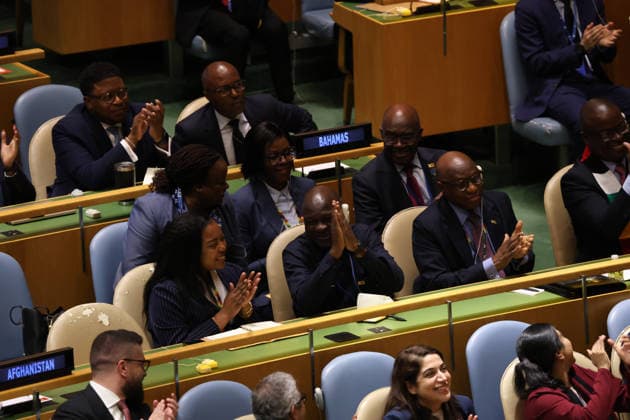June 3, 2026, New York, New York, USA: ZimbabweÃ¢â‚¬â ¢s delegation reacts in the General Assembly Hall after hearing that Zimbabwe has been elected to a non-permanent seat on the UN Security Council for the 2027Ã¢â‚¬2028 term at UNHQ. New York USA - ZUMAo116 20260603_znp_o116_045 Copyright: xBiancaxOterox