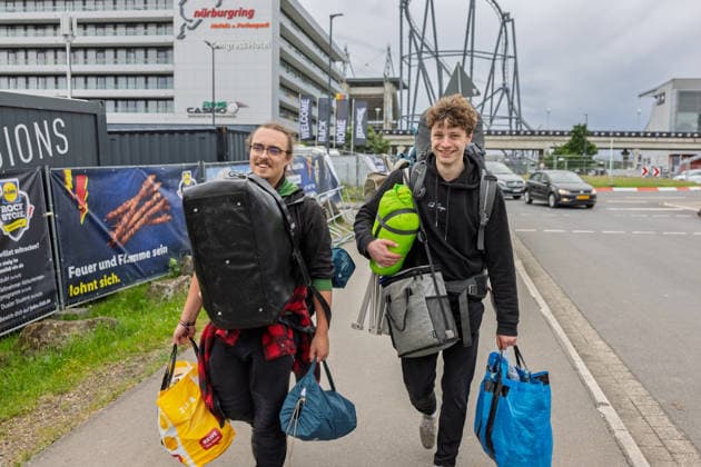 Rock am Ring 2026 auf dem Nürburgring - 03.06.26 Erster Anreisetag am Mittwoch, 03.06.2026, zu Rock am Ring 2026 am Nürburgring in der Eifel. Das dreitägige Musikfestival findet vom 5. bis 7. Juni 2026 statt und gehört zu den größten Open-Air-Festivals Deutschlands. Nürburg Nürburgring Rheinland-Pfalz Deutschland *** Rock am Ring 2026 at the Nürburgring 03 06 26 First day of arrival on Wednesday, 03 06 2026, for Rock am Ring 2026 at the Nürburgring in the Eifel The three-day music festival will take place from June 5 to 7, 2026 and is one of the largest open air festivals in Germany Nürburg Nürburgring Rhineland-Palatinate Germany Copyright: xMarcxJohnx
