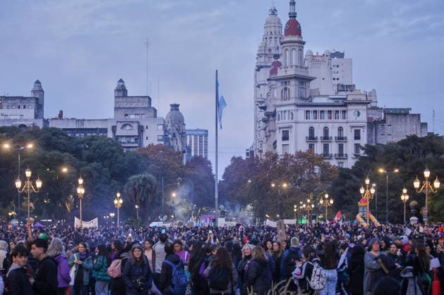 Thousands of women and labor union members march in Buenos Aires BUENOS AIRES, ARGENTINA - JUNE 3, 2026: Thousands of women and labor union members march through the streets of the national capital to demand justice for victims of femicide during the annual Ni Una Menos demonstration, in Buenos Aires, Argentina on June 3, 2026. The massive mobilization fills the avenues leading to the National Congress, with protestors voicing their outrage over the continuous rise of gender-based violence and honoring the women murdered so far in 2026. Public anger has intensified following the brutal murder of a 14-year-old girl just three days ago, a tragic case that has catalyzed social organizations and trade unions to demand immediate government act  Copyright: x2026xAnadoluxLucianoxGonzalezx