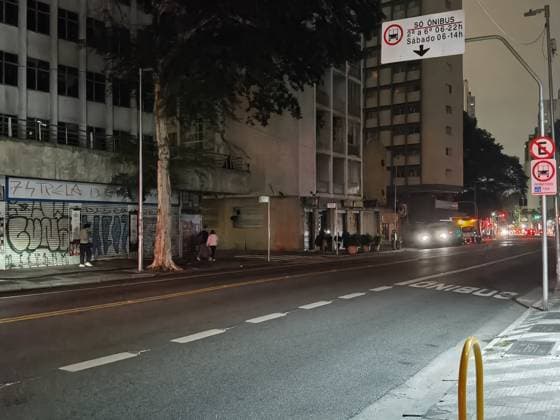 RECORD DATE NOT STATED Power outage hits central Sao Paulo. Sao Paulo (SP), 06 03 2026 - Blackout Center SP - Power outage hits the central region of the city of Sao Paulo. The blackout occurs without storms and on the eve of a holiday, leaving residents and local businesses without power. On Avenida Brigadeiro Luiz Antonio, there have already been more than 12 hours without power, this Wednesday, June 3, 2026.(Foto: Luciano Farias Thenews2 imago images) Power outage hits central Sao Paulo.  Copyright: xLucianoxFariasx
