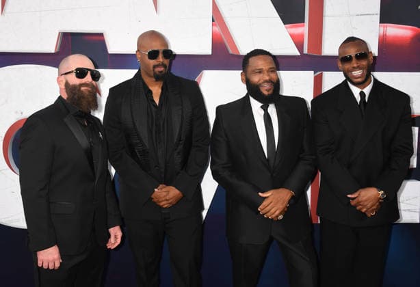 LOS ANGELES, CA - JUNE 3: Michael Tiddes, Shawn Wayans, Anthony Anderson and Marlon Wayans at the World Premiere of Paramount Pictures Scary Movie at Paramount Theatre on June 3, 2026 in Los Angeles, California. Copyright: xJeffreyxMayerx