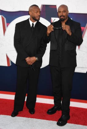 LOS ANGELES, CA - JUNE 3: Marlon Wayans and Shawn Wayans at the World Premiere of Paramount Pictures Scary Movie at Paramount Theatre on June 3, 2026 in Los Angeles, California. Copyright: xJeffreyxMayerx