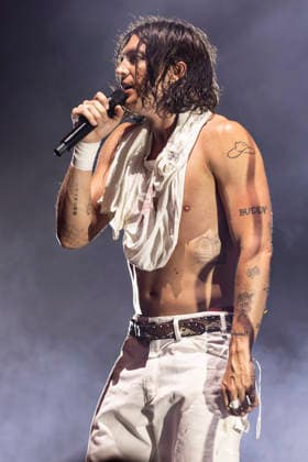LANY perform at Manchester Apollo Paul Klein of American pop rock band LANY performs at O2 Apollo, Manchester, England, 3rd June 2026, Credit:Mike Gray MIKE GRAY - B4227 Avalon  Copyright: xMikexGrayx xMIKExGRAYx-xB4227x xAvalonx 1107606000