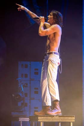 LANY perform at Manchester Apollo Paul Klein of American pop rock band LANY performs at O2 Apollo, Manchester, England, 3rd June 2026, Credit:Mike Gray MIKE GRAY - B4227 Avalon  Copyright: xMikexGrayx xMIKExGRAYx-xB4227x xAvalonx 1107606090