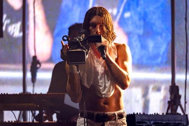 LANY perform at Manchester Apollo Paul Klein of American pop rock band LANY performs at O2 Apollo, Manchester, England, 3rd June 2026, Credit:Mike Gray MIKE GRAY - B4227 Avalon  Copyright: xMikexGrayx xMIKExGRAYx-xB4227x xAvalonx 1107606092
