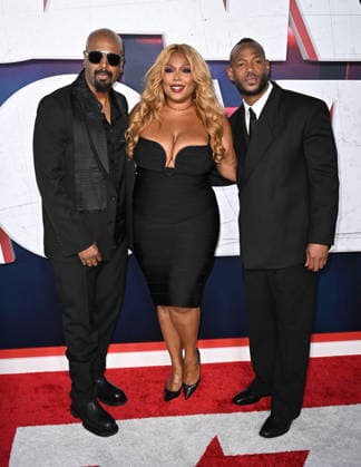 Paramount Pictures ˜Scary Movie™ World Premiere Shawn Wayans, Lizzo and Marlon Wayans arriving to Paramount Pictures Scary Movie world premiere at the Paramount Theatre on June 3, 2026 in Los Angeles, CA. Los Angeles Paramount Theatre California USA Copyright: xStarbuck xAFF-USA.COMx