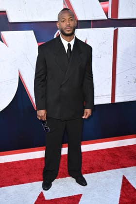 Paramount Pictures ˜Scary Movie™ World Premiere Marlon Wayans arriving to Paramount Pictures Scary Movie world premiere at the Paramount Theatre on June 3, 2026 in Los Angeles, CA. Los Angeles Paramount Theatre California USA Copyright: xStarbuck xAFF-USA.COMx