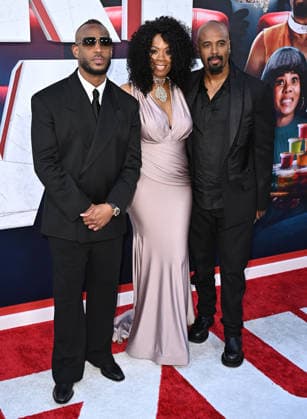 Paramount Pictures ˜Scary Movie™ World Premiere Marlon Wayans, Kim Wayans and Shawn Wayans arriving to Paramount Pictures Scary Movie world premiere at the Paramount Theatre on June 3, 2026 in Los Angeles, CA. Los Angeles Paramount Theatre California USA Copyright: xStarbuck xAFF-USA.COMx