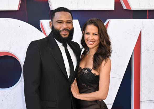 Paramount Pictures ˜Scary Movie™ World Premiere Anthony Anderson and Rocsi Diaz arriving to Paramount Pictures Scary Movie world premiere at the Paramount Theatre on June 3, 2026 in Los Angeles, CA. Los Angeles Paramount Theatre California USA Copyright: xStarbuck xAFF-USA.COMx