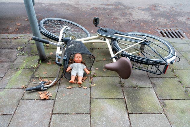 fahrrad,sturz,verkehrsunfall,fahrräder,stürzen,unfall,unfälle,verkehrsunfälle ** bicycle,fall,road accident,bicycles,bike,falling,falling down,accident,accidents,road accidents ktn-lcj