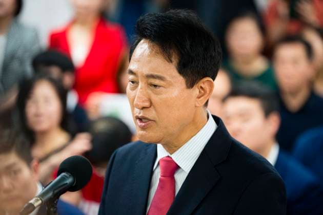 June 4, 2026, Seoul, South Korea: Seoul mayor OH SE-HOON takes questions from reporters as he is projected to win reelection, flipping the race in the eleventh hour by razor-thin margins in South KoreaÃ¢â‚¬â ¢s local elections, in Seoul, South Korea on Thursday, June 4, 2026. Seoul South Korea - ZUMAh163 20260604_znp_h163_038 Copyright: xJintakxHanx