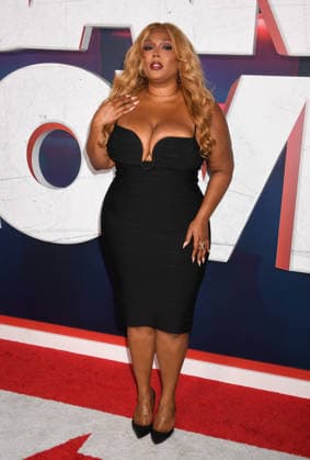LOS ANGELES, CA - JUNE 3: Lizzo at the World Premiere of Paramount Pictures Scary Movie at Paramount Theatre on June 3, 2026 in Los Angeles, California. Copyright: xJeffreyxMayerx