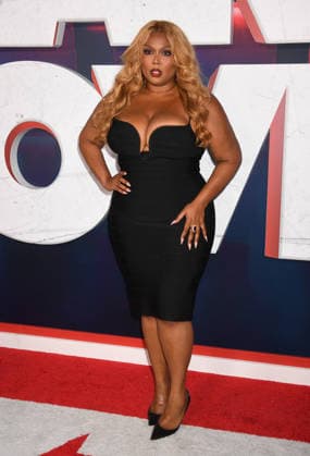 LOS ANGELES, CA - JUNE 3: Lizzo at the World Premiere of Paramount Pictures Scary Movie at Paramount Theatre on June 3, 2026 in Los Angeles, California. Copyright: xJeffreyxMayerx