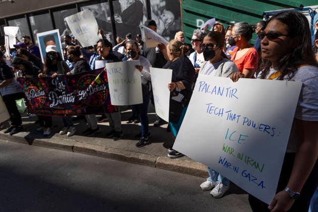June 3, 2026, New York, New York, USA: During Palantir TechnologiesÃ¢â‚¬â ¢ Annual Meeting of Stockholders immigration advocates, family members of those deported and detained, faith leaders, union members and allies rally outside the tech company s office in Manhattan s Chelsea neighborhood denouncing PalantirÃ¢â‚¬â ¢s partnership with U.S. Immigration and Customs Enforcement (ICE) and the US Department of Defense and its role providing software aiding President Trump s mass deportation agenda. Protesters hold signs that read PALANTIR TECH THAT POWERS ICE WAR IN IRAN WAR IN GAZA. Attendees stand in support of the Congregation of the Sisters of St. Joseph of Peace who put forth Shareholder Proposal 5 during the Annual General Meeting, cal - ZUMAr174 20260603_znp_r174_014 Copyright: xGinaxMxRandazzox