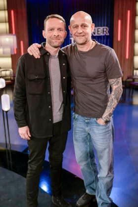 Benjamin Vogel mit Cousin Jürgen Vogel bei der Aufzeichnung der WDR-Talkshow Kölner Treff im WDR Studio BS 3. Köln, 03.06.2026 *** Benjamin Vogel with cousin Jürgen Vogel at the recording of the WDR talk show Kölner Treff in WDR Studio BS 3 Cologne, 03 06 2026 Foto:xR.xSchmiegeltx xFuturexImagex koelner_treff0306_6631