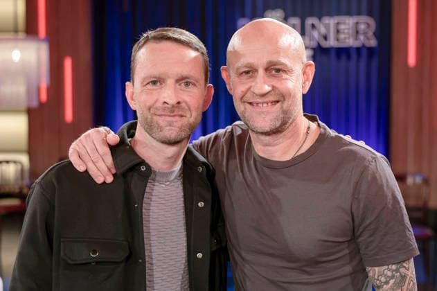 Benjamin Vogel mit Cousin Jürgen Vogel bei der Aufzeichnung der WDR-Talkshow Kölner Treff im WDR Studio BS 3. Köln, 03.06.2026 *** Benjamin Vogel with cousin Jürgen Vogel at the recording of the WDR talk show Kölner Treff in WDR Studio BS 3 Cologne, 03 06 2026 Foto:xR.xSchmiegeltx xFuturexImagex koelner_treff0306_6633