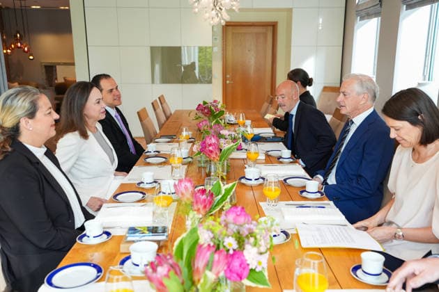 Stoere meets Machado Oslo 20260604. Norwegian Prime Minister Jonas Gahr Stoere meets Venezuelan opposition leader and Nobel Peace Prize laureate Maria Corina Machado at the Prime Minister s residence in Oslo. Photo: Lise Aaserud NTB Oslo Norway L7V-8ikycyA EDITORIAL USE ONLY Ref:_POLL7V-8ikycyA.jpg *** Stoere meets Machado Oslo 20260604 Norwegian Prime Minister Jonas Gahr Stoere meets Venezuelan opposition leader and Nobel Peace Prize laureate Maria Corina Machado at the Prime Minister s residence in Oslo Photo Lise Aaserud NTB Oslo Norway L7V 8ikycyA EDITORIAL USE ONLY Ref POLL7V 8ikycyA jpg  Copyright: xLisexAaserudxx xNTBx