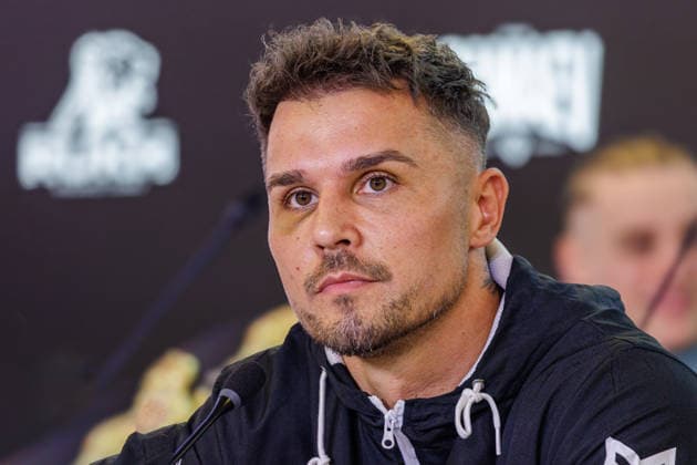 03.06.2026. Leverkusen. Tobias Pietrek auf der Pressekonferenz im Vorfeld zum Fame Fighting, das große Promibox-Event von BILD und Eugen Lopez am 06.06.2026 in der Leverkusener Ostermann Arena. Zum ersten Mal in Kooperation mit dem britischen Pendant Misfits Boxing und dem internationalen Medienpartner The Sun. Leverkusen Ostermann Arena Nordrhein-Westfalen Deutschland *** 03 06 2026 Leverkusen Tobias Pietrek at the press conference in the run-up to Fame Fighting, the big celebrity boxing event by BILD and Eugen Lopez on 06 06 2026 in the Ostermann Arena in Leverkusen For the first time in cooperation with the British counterpart Misfits Boxing and the international media partner The Sun Leverkusen Ostermann Arena North Rhine-Westphalia Ge