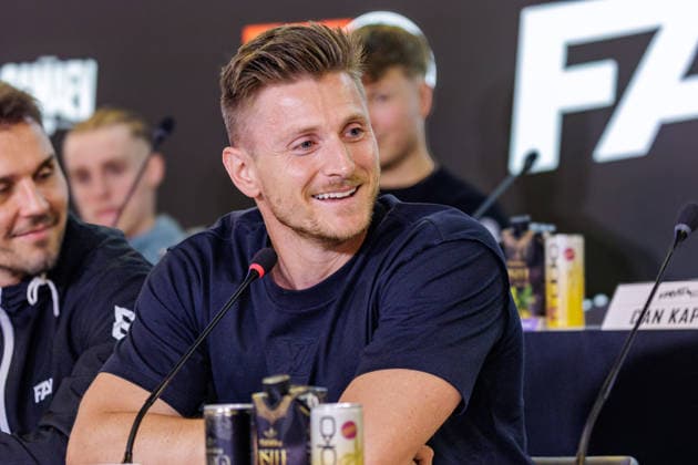 03.06.2026. Leverkusen. Tommy Pedroni auf der Pressekonferenz im Vorfeld zum Fame Fighting, das große Promibox-Event von BILD und Eugen Lopez am 06.06.2026 in der Leverkusener Ostermann Arena. Zum ersten Mal in Kooperation mit dem britischen Pendant Misfits Boxing und dem internationalen Medienpartner The Sun. Leverkusen Ostermann Arena Nordrhein-Westfalen Deutschland *** 03 06 2026 Leverkusen Tommy Pedroni at the press conference in the run-up to Fame Fighting, the big celebrity boxing event by BILD and Eugen Lopez on 06 06 2026 in the Ostermann Arena in Leverkusen For the first time in cooperation with the British counterpart Misfits Boxing and the international media partner The Sun Leverkusen Ostermann Arena North Rhine-Westphalia Germ