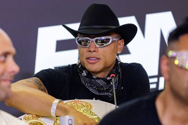 03.06.2026. Leverkusen. Chase DeMoor auf der Pressekonferenz im Vorfeld zum Fame Fighting, das große Promibox-Event von BILD und Eugen Lopez am 06.06.2026 in der Leverkusener Ostermann Arena. Zum ersten Mal in Kooperation mit dem britischen Pendant Misfits Boxing und dem internationalen Medienpartner The Sun. Leverkusen Ostermann Arena Nordrhein-Westfalen Deutschland *** 03 06 2026 Leverkusen Chase DeMoor at the press conference in the run-up to Fame Fighting, the big celebrity boxing event by BILD and Eugen Lopez on 06 06 2026 in the Ostermann Arena in Leverkusen For the first time in cooperation with the British counterpart Misfits Boxing and the international media partner The Sun Leverkusen Ostermann Arena North Rhine-Westphalia German