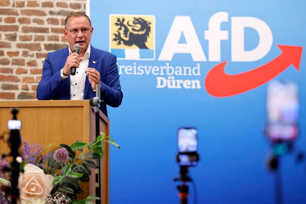Politiker Tino Chrupalla (AfD) auf der Großveranstaltung Zukunft NRW- Zukunft AFD! des AFD-Kreisverband Düren auf Schloss Burgau. Düren, 03.06.2026 NRW Deutschland *** Politician Tino Chrupalla AfD at the major event Zukunft NRW Zukunft AFD of the AFD Kreisverband Düren at Schloss Burgau Düren, 03 06 2026 NRW Germany Copyright: xChristophxHardtx