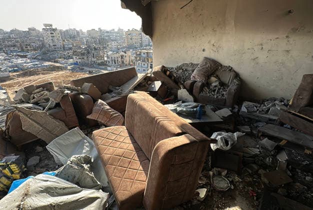 Palestinians Inspect Damage After Deadly Israeli Strike in Gaza City Palestinians inspect a damaged house following an Israeli airstrike that targeted an apartment belonging to the Labad family in northwestern Gaza City, on June 4, 2026. According to local sources, the strike killed five members of the family and injured others. Medical sources said that nine Palestinians were killed and 15 others wounded in a series of Israeli airstrikes targeting four residential apartments in different areas of Gaza City overnight. Photo by Hadi Daoud apaimages Gaza city Gaza Strip Palestinian Territory 040626_Gaza_HD_00(10) Copyright: xapaimagesxHadixDaoudx xapaimagesx