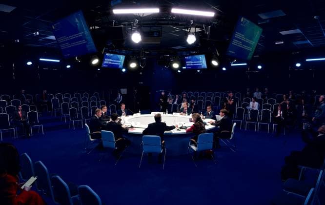 SPIEF-2026. How Business is Forged: International Cooperation The Driving Force Behind Global Technological Leadership Projects and Entering New Markets 9180167 04.06.2026 SPIEF-2026. How Business is Forged: International Cooperation The Driving Force Behind Global Technological Leadership Projects and Entering New Markets. Alexei Danichev Sputnik St. Petersburg Russia  Copyright: xAlexeixDanichevx