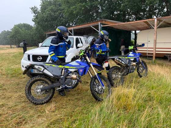 RECORD DATE NOT STATED Gendarmes And Equestrian Volunteers Search On Horseback For Missing Girl Lyhanna - Fleurance Gendarmes accompanied by volunteers from a local equestrian center begin a search session on horseback in the area surrounding Fleurance, Gers, France on June 3, 2026, as the search for 11-year-old Lyhanna, who disappeared on May 29 in the Fleurance area, continues to mobilize significant investigative resources; a major development in the judicial inquiry saw suspect Jerome Barella, 41, charged and placed in pre-trial detention on suspicion of kidnapping and illegal confinement of a minor under the age of 15. Photo by JMP ABACAPRESS.COM Fleurance France  Copyright: xJMP ABACAx