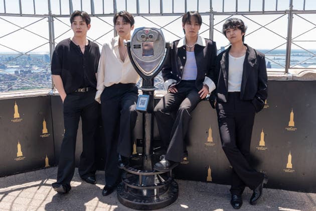 NY: South Korean indie-pop band The Rose visits Empire State Building South Korean indie-pop band The Rose celebrates release of album ROSE and the global ROSETOPIA tour by visiting Empire State Building in New York. New York New York United States Copyright: LevxRadin