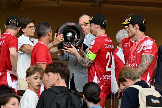 Princess Stéphanie of Monaco and Prince Albert II of Monaco presented the cup to Louis Ducruet president of the Barbagiuans , the Barbagiuans captain who won by 6 goals to 2 during the charity soccer match at Monacos Stade Louis II between the Barbagiuans and the pilots of the Nazionale Piloti team as part of the Racing Stars Football Cup on June 3, 2026 For 35 years, racing drivers have taken part every year in a charity soccer match organized in Monaco This pilots match has welcomed all the greatest names in Formula 1, including Michael Schumacher In 2025, a new version was born, the Racing Stars Football Cup, under the leadership of Louis Ducruet, Princess Stéphanies son On June 3, 2026, the second edition of the charity event took pl  Copyright: xBrunoxBebertx xBestimagexBrunoxBebertx xBestimagex