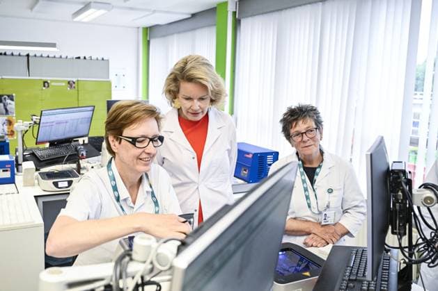 Queen Mathilde of Belgium pictured during a royal visit to visit to the Department of Anatomical Pathology of Antwerp s hospital Ziekenhuis aan de Stroom (ZAS), Thursday 04 June 2026. TOM GOYVAERTS  TomxGoyvaerts 175900924