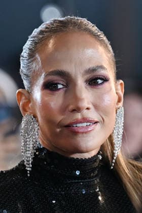 Office Romance UK Premiere in London LONDON, ENGLAND - JUNE 03: Jennifer Lopez attending the Office Romance UK Premiere at BFI Southbank on June 03, 2026 in London, England CAP MAR MAR Great Britain Copyright: xMartinxHarris CapitalxPicturesx