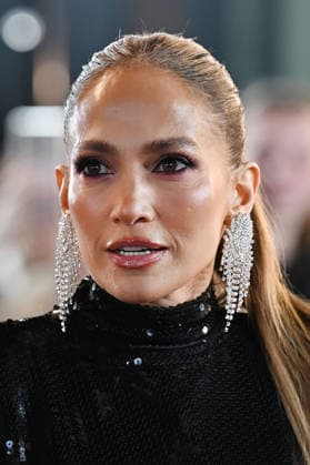 Office Romance UK Premiere in London LONDON, ENGLAND - JUNE 03: Jennifer Lopez attending the Office Romance UK Premiere at BFI Southbank on June 03, 2026 in London, England CAP MAR MAR Great Britain Copyright: xMartinxHarris CapitalxPicturesx