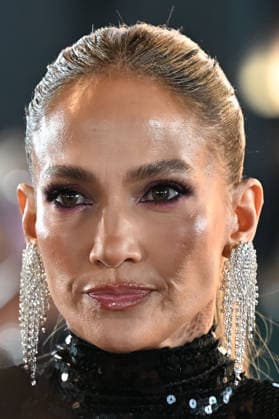 Office Romance UK Premiere in London LONDON, ENGLAND - JUNE 03: Jennifer Lopez attending the Office Romance UK Premiere at BFI Southbank on June 03, 2026 in London, England CAP MAR MAR Great Britain Copyright: xMartinxHarris CapitalxPicturesx
